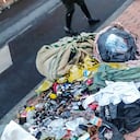En una de estas viejas y lúgubres casas, se ve una carreta de las que utilizan para mover los cuerpos luego de ser torturados, asesinados y picados. Posteriormente, son tirados a la calle en basureros.