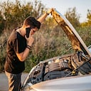 Tener conocimientos básicos puede marcar la diferencia ante una emergencia vehicular.