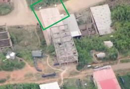 Grupos ilegales están colocan banderas blancas en casas de El Plateado, Cauca, como maniobra distractora para atacar la Fuerza Pública.