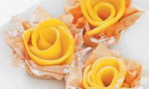 Canastas con masa filo y mango.