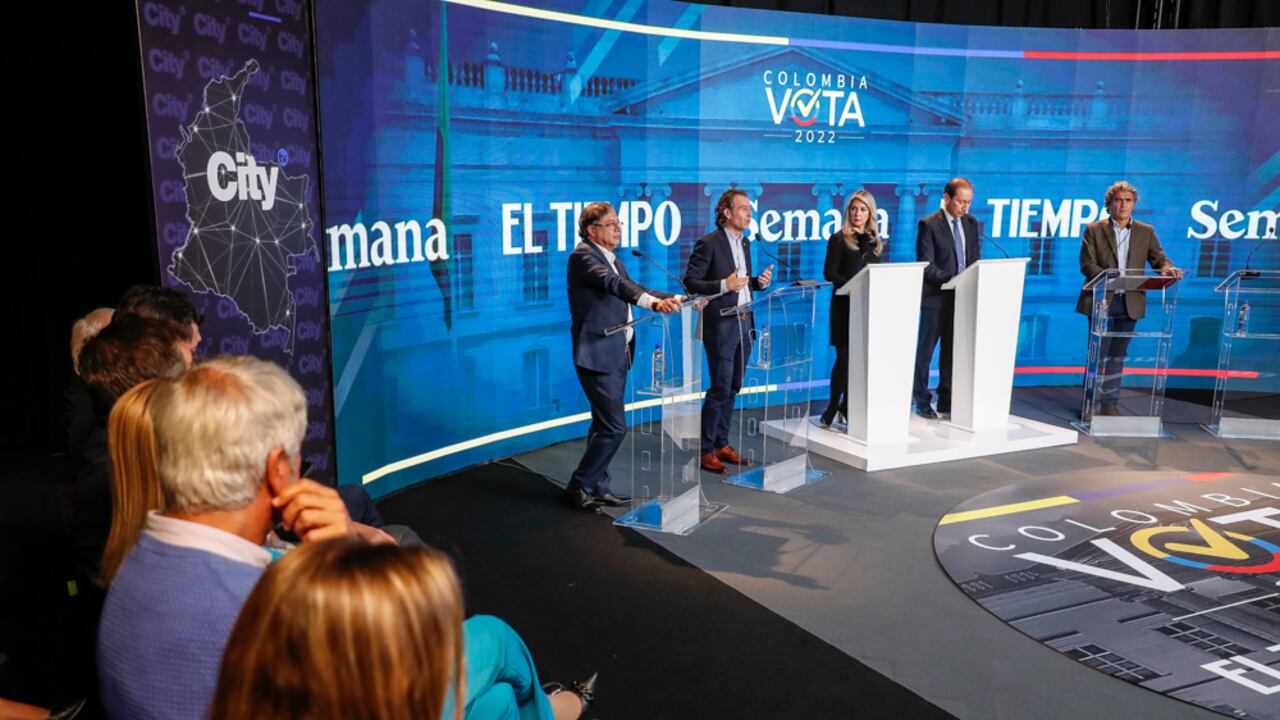 Tras más de dos horas de debate, Federico Gutiérrez, Sergio Fajardo y Gustavo Petro compartieron unas reflexiones finales con la audiencia.