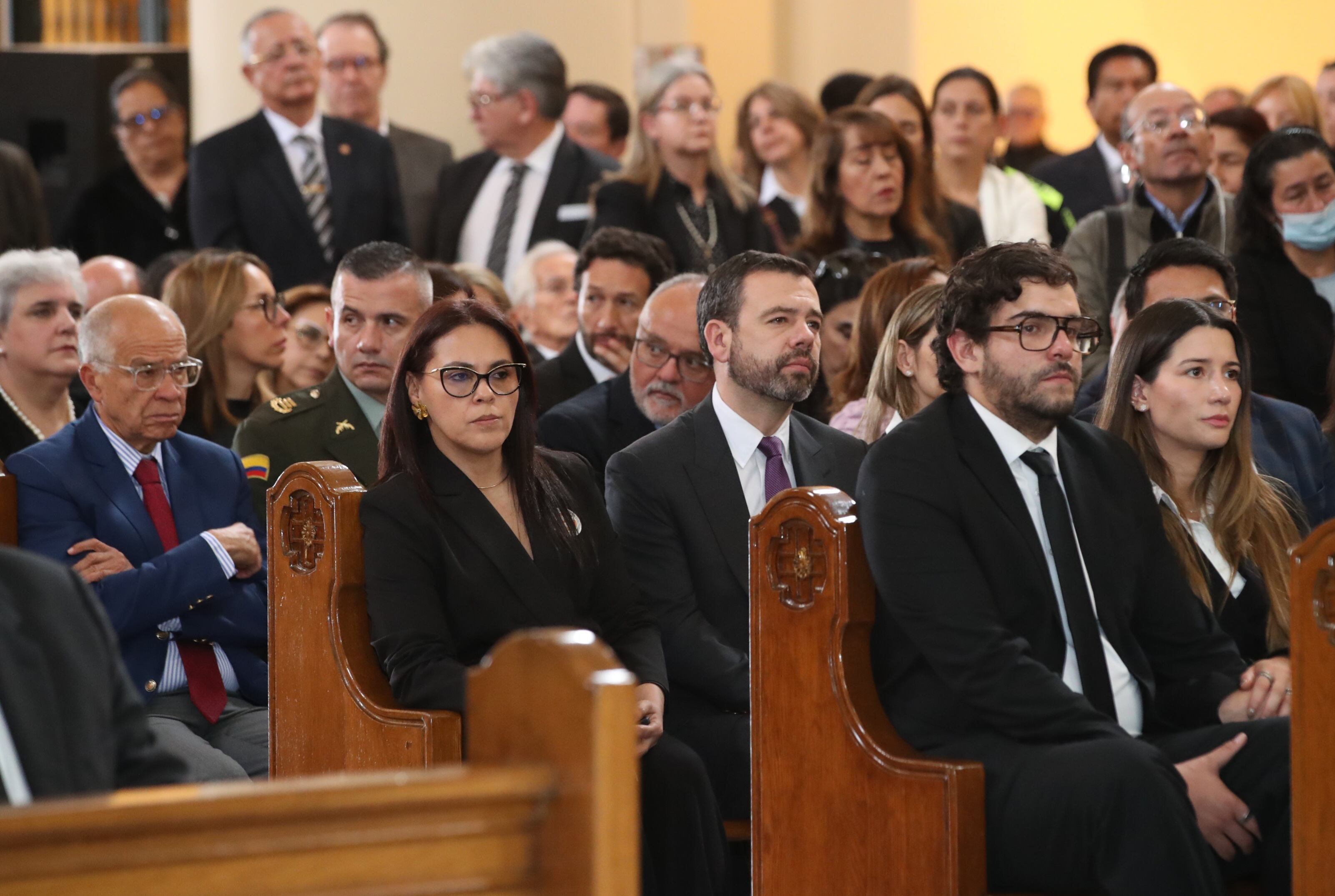 Misa de exequias Doña Nydia Quintero Turbay de Balcázar Catedral Primada. Miércoles 2 de julio