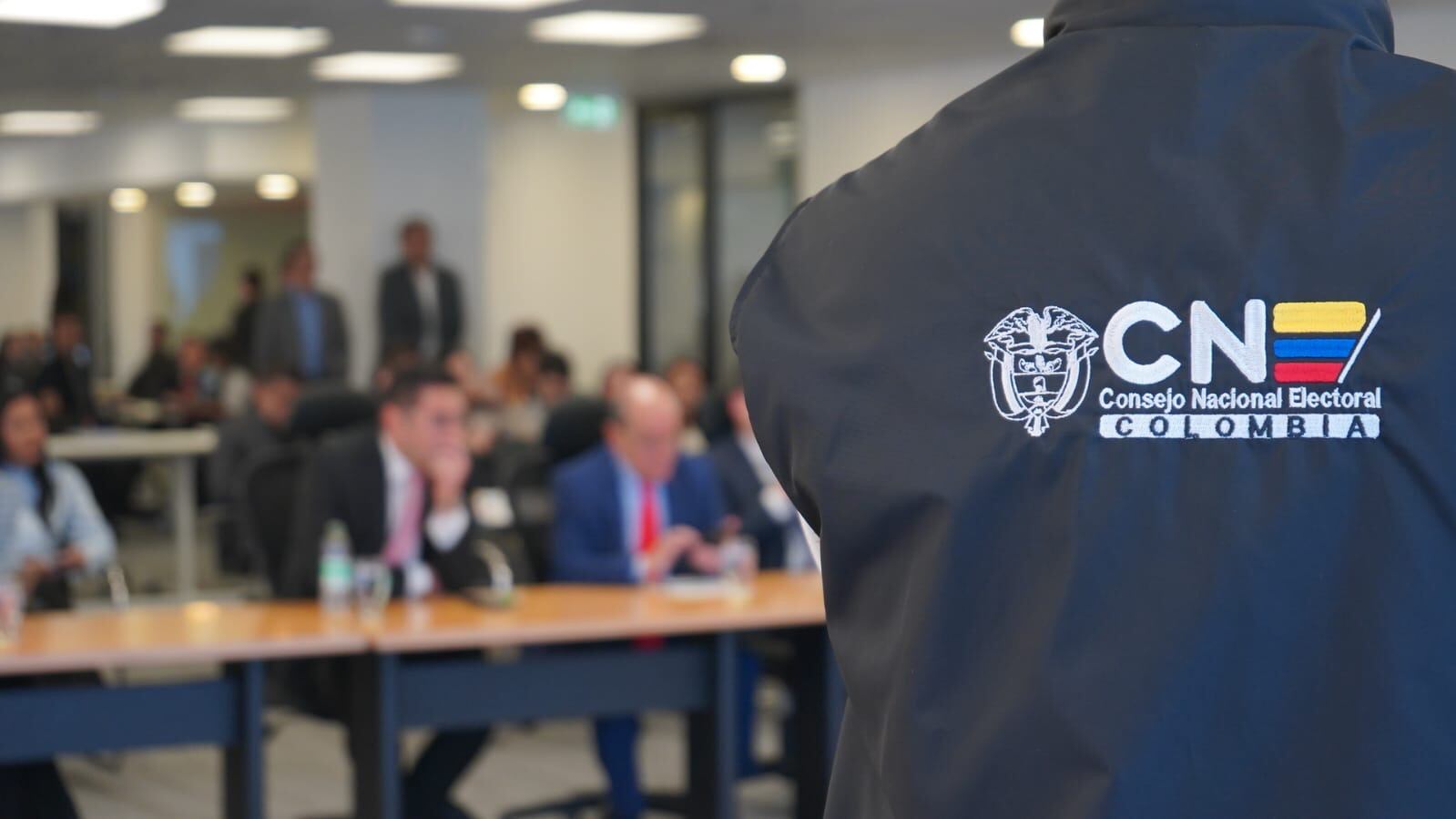 En conjunto, los cambios confirman que estas elecciones tendrán mayor control en la identificación de los votantes, una tarjeta electoral pensada para blindar el secreto del voto y una red de votación más extensa que hace cuatro años.