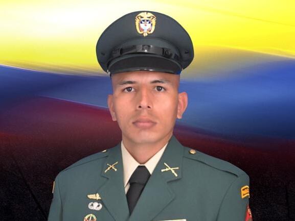 El cabo tercero Andrés Motta es la víctima.