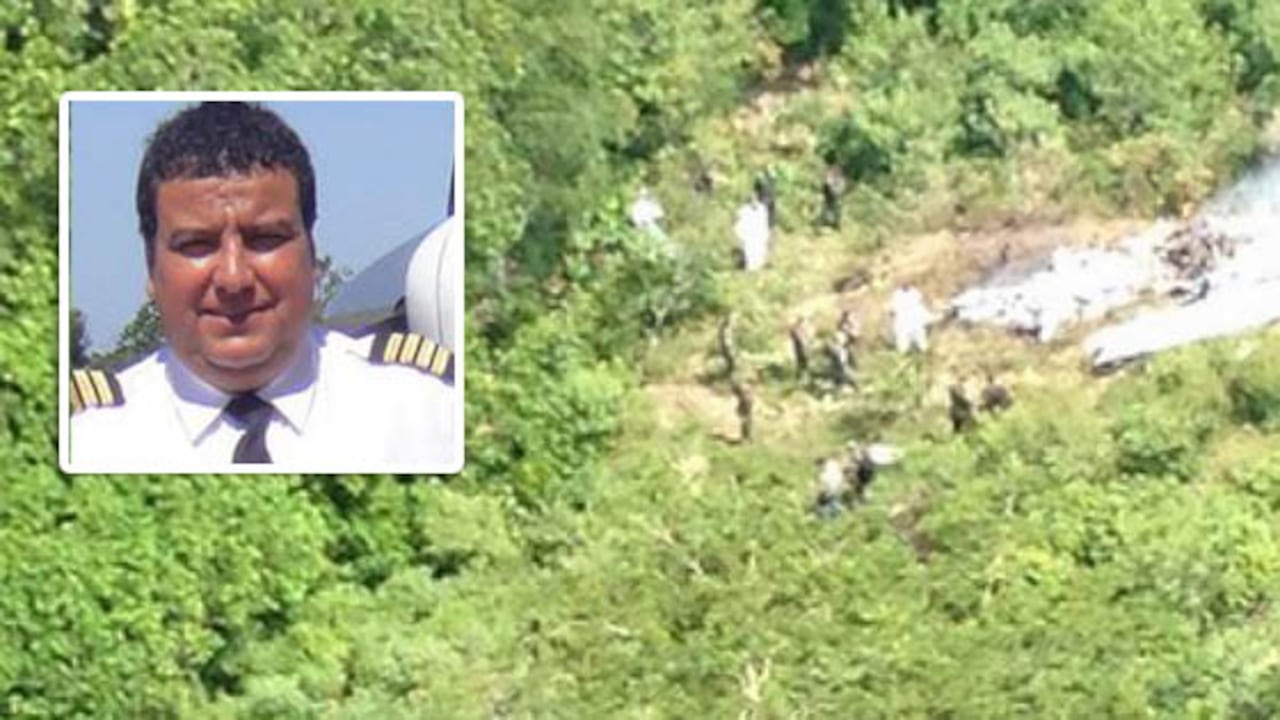 Una de las víctimas fue identificada como Rafael Ávila Lindo, capitán de la aeronave.