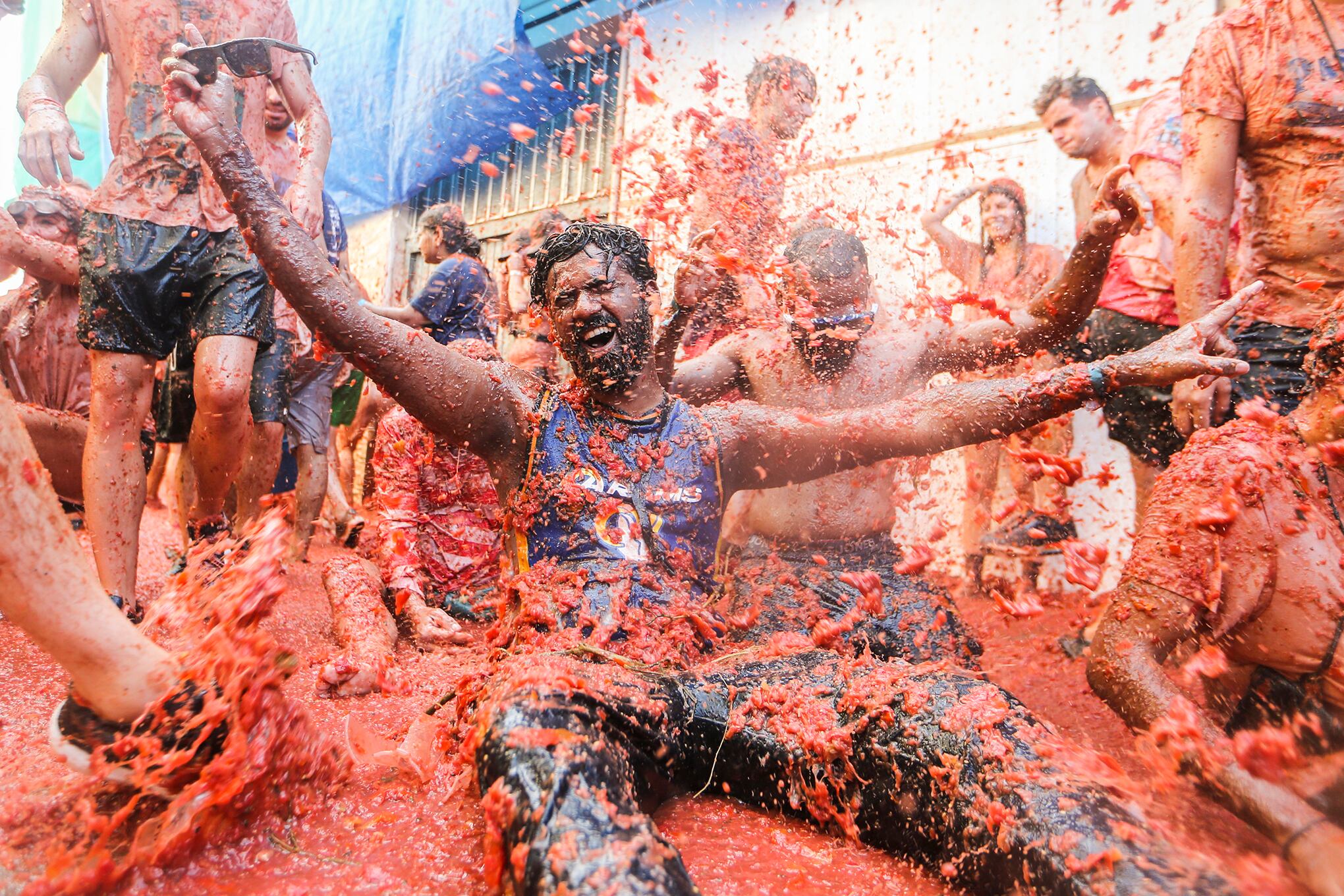 En imágenes : Vuelve la gigantesca lucha gastronómica de la Tomatina española tras la pandemia