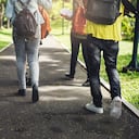 Las instituciones que más le inspiran confianza a los jóvenes caleños son las universidades públicas y privadas, ya que esa es una tendencia entre los jóvenes colombianos. Por otro lado, las instituciones que no les generan confianza están la Policía Nacional, el Congreso de la República, el Consejo Nacional Electoral y las redes sociales.