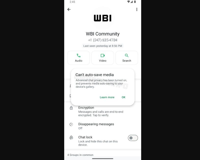WhatsApp bloquea mensajes excesivos de cuentas desconocidas.