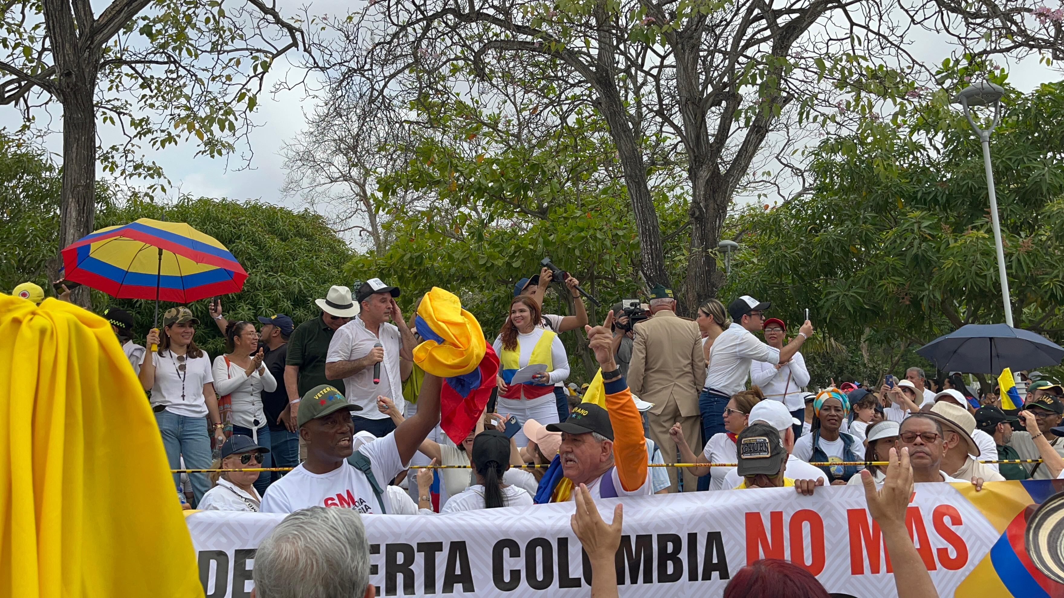 MARCHAS 21 DE ABRIL EN CONTRA DEL GOBIERNO DEL PRESIDENTE GUSTAVO PETRO