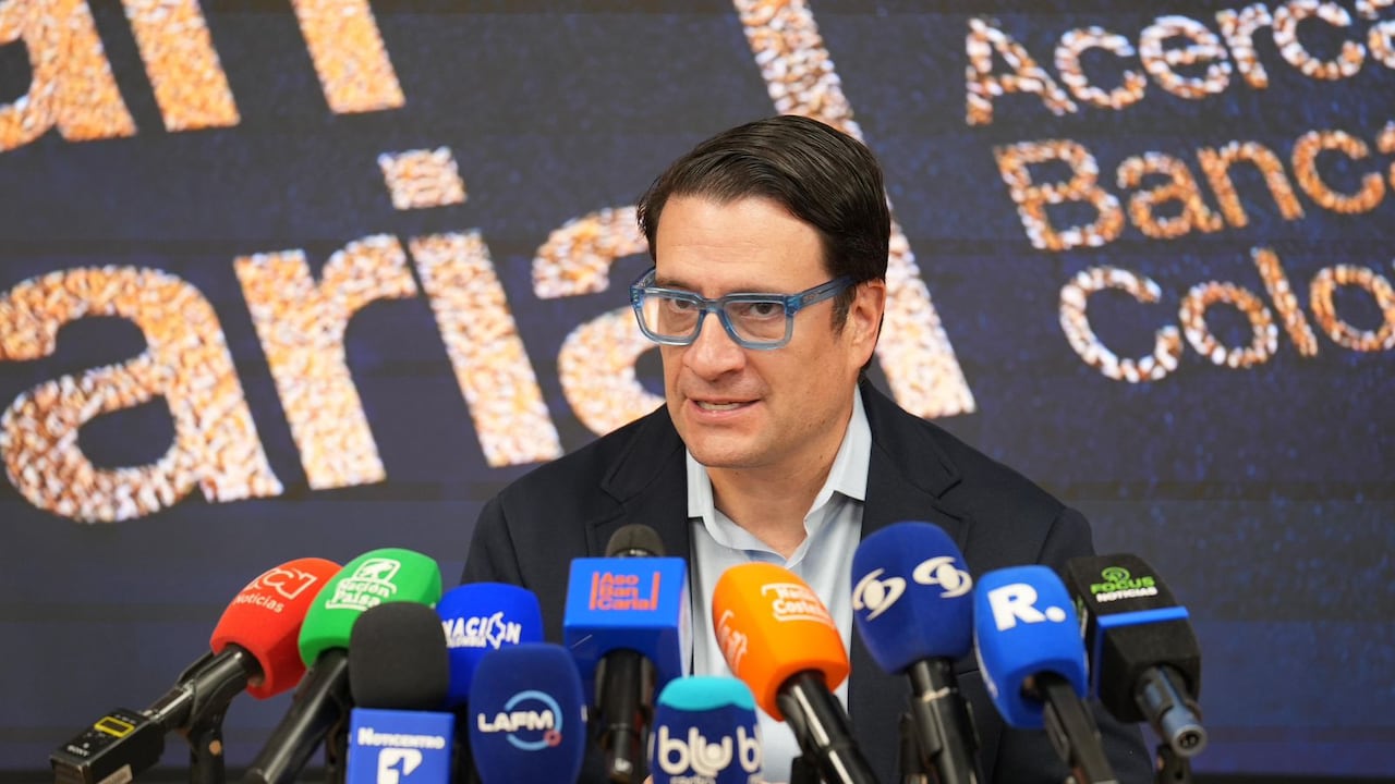 El ministro de Justicia, Iván Cancino, se reunió con magistrados de la Corte Suprema para socializar la iniciativa.