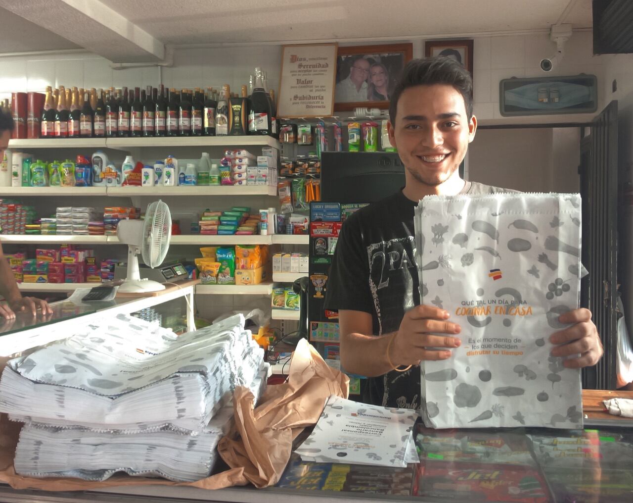 La publicidad tradicional se transforma: PubliPel lidera el camino hacia la sostenibilidad, reemplazando más de 18 millones de bolsas plásticas en Colombia.