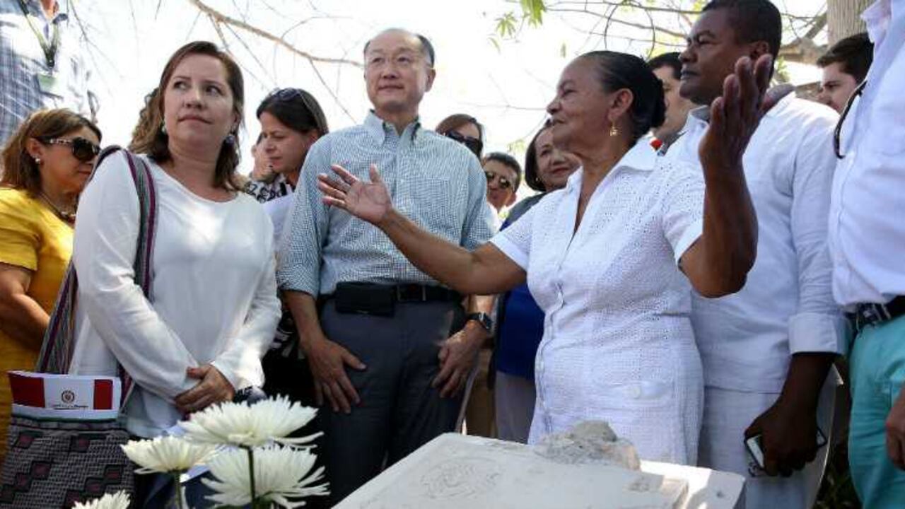 “Espero continuar colaborando para convertir esa semilla en un árbol robusto para la paz”, dijo Jim Yong Kim,