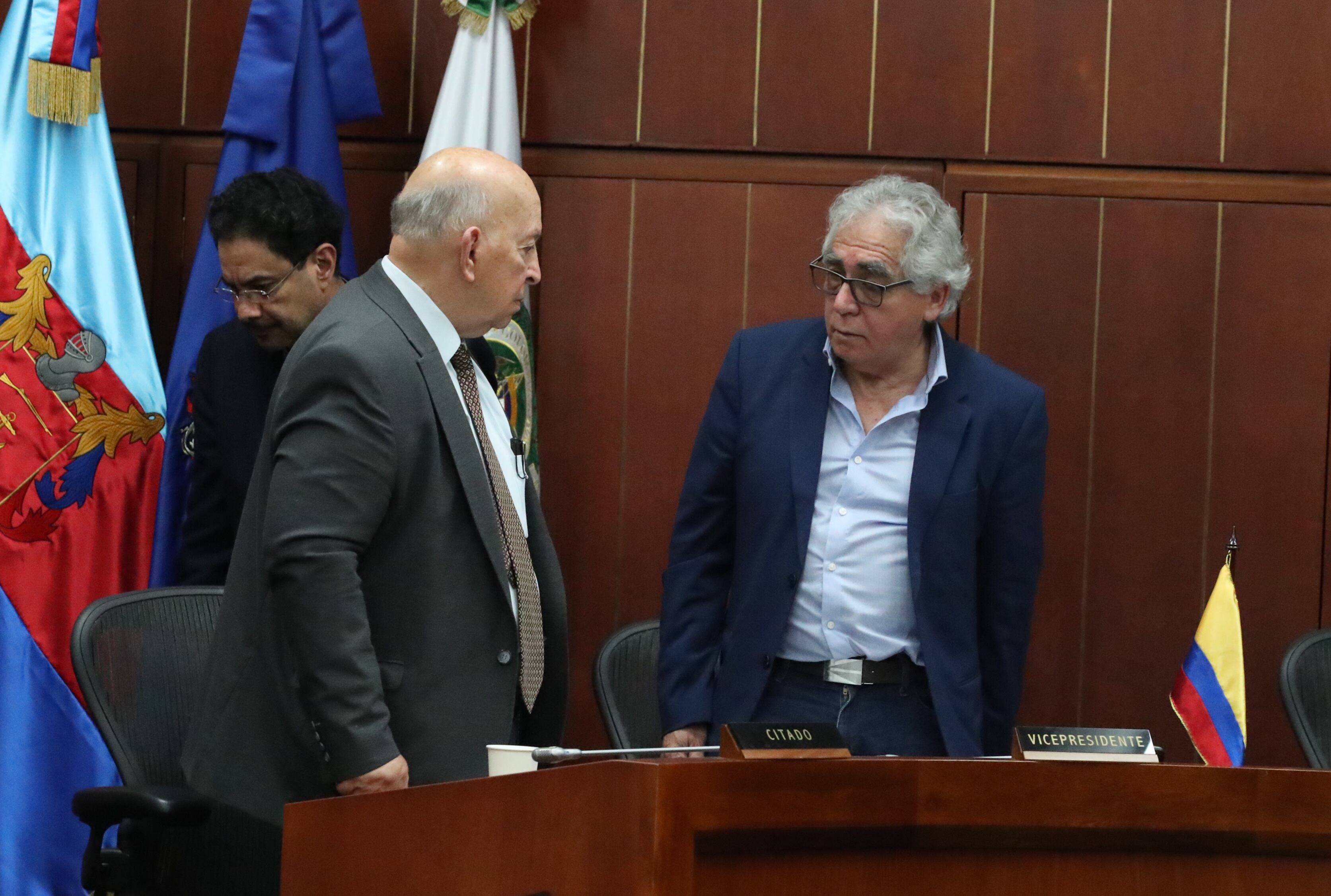 Debate de Control Político a Director de la UNP