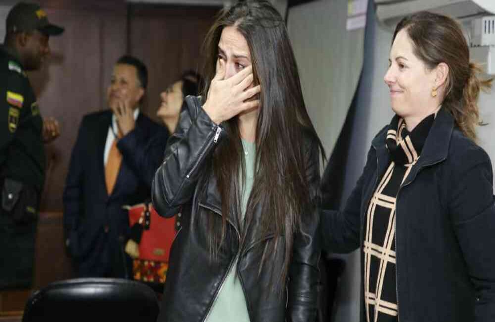 Catalina Uribe Noguera celebró la decisión que, por ahora, pone fin a un proceso de más de 2 años y le devuelve su libertad. Foto: Guillermo Torres