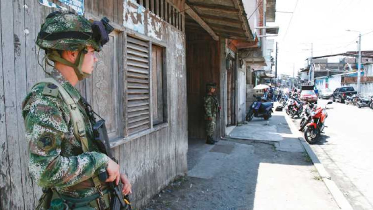 En barrios como Viento Libre y Panamá se siente crudamente la puja territorial entre el Clan Úsuga y las Farc.