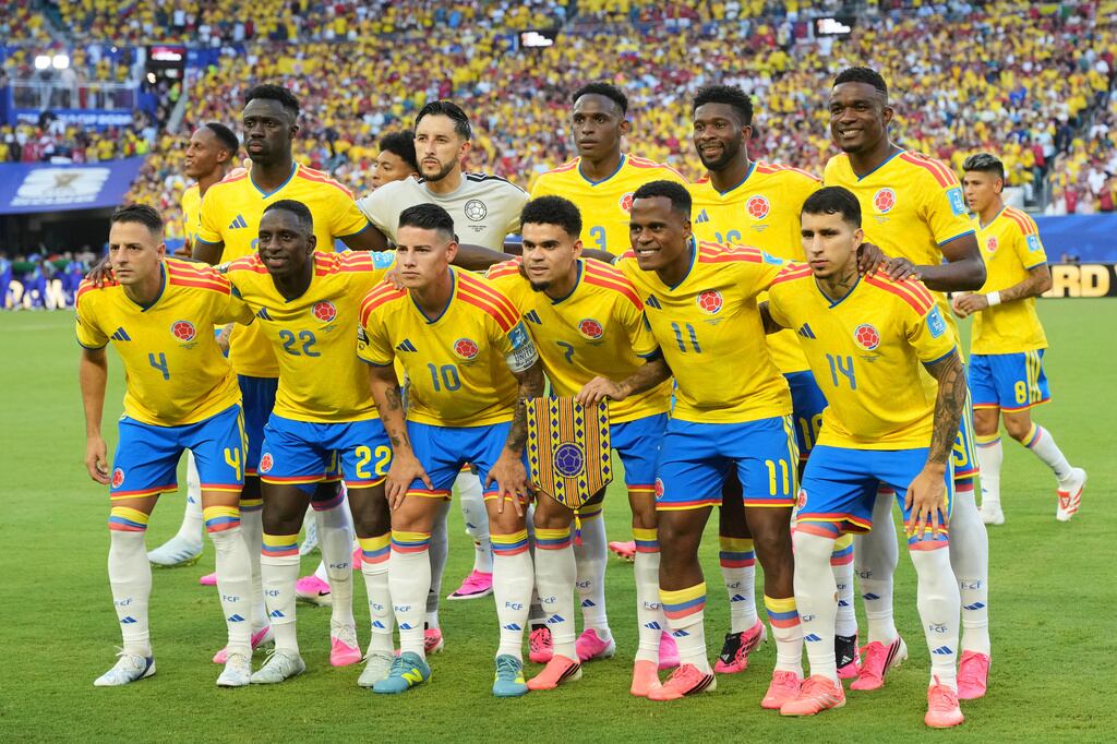 La Selección Colombia en los actos protocolarios previos al partido contra Portugal en Miami.