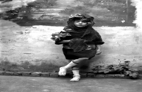 La fecha de nacimiento de Sady González  no se conoce con certeza pero este años se conmemora el centenario este reportero gráfico, uno de los primeros y más importantes fotografos en Colombia. 