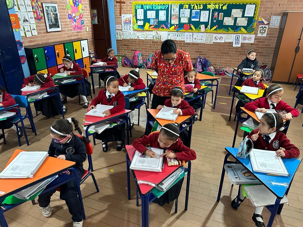 Colegio en Santa Viviana