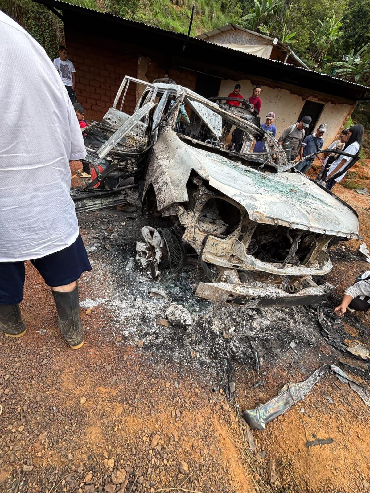 Después de este hecho se registraron combates entre el Ejército y disidentes del frente Carlos Patiño de las Farc, grupo armado al margen de la ley que controla esta parte del suroccidente del Cauca.