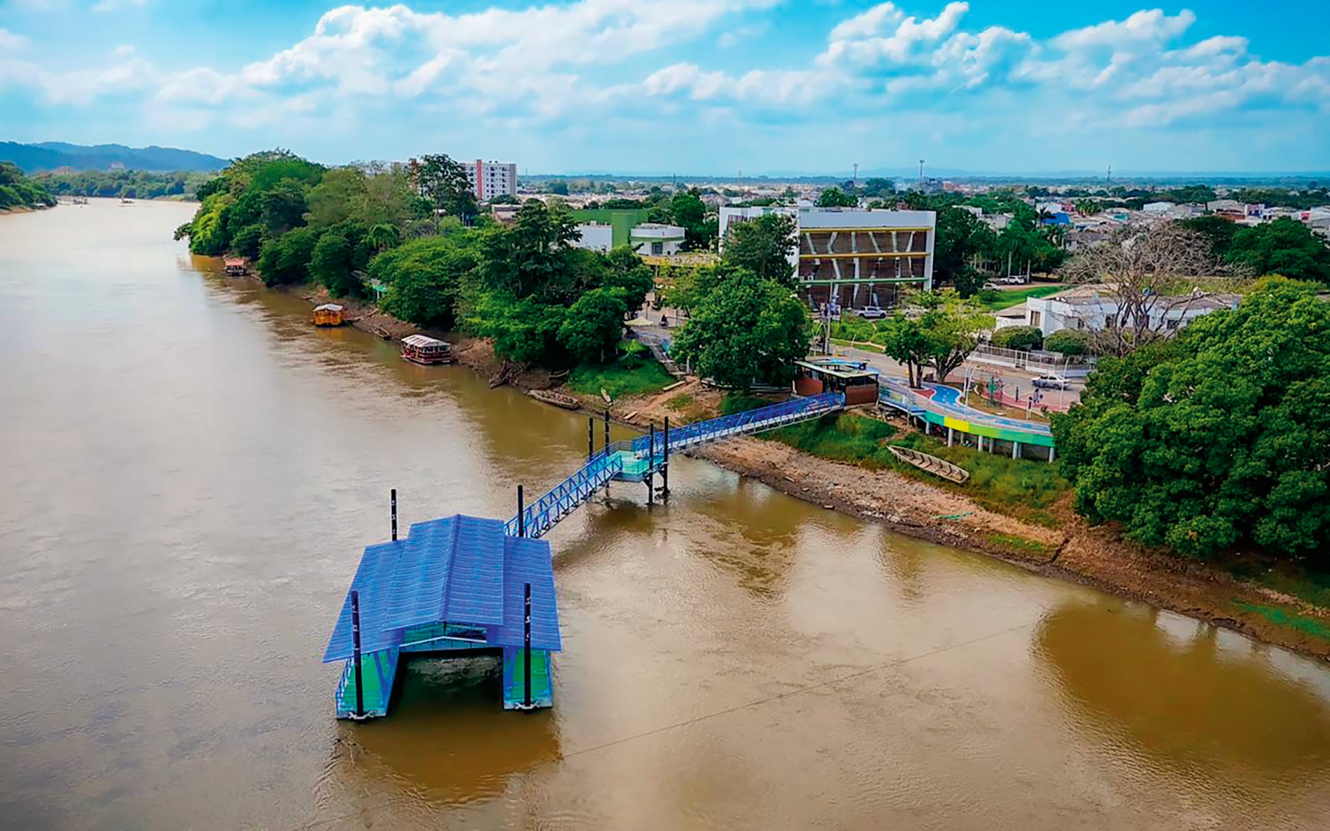 Embarcadero de BUSINÚ, el primer transporte fluvial de Colombia que comenzará operaciones en 2026 sobre el río Sinú.