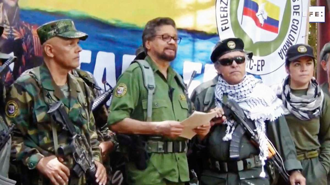 Con poderosas armas, Iván Márquez, Jesús Santrich y alias el Paisa anunciaron el nacimiento de la Segunda Marquetalia.