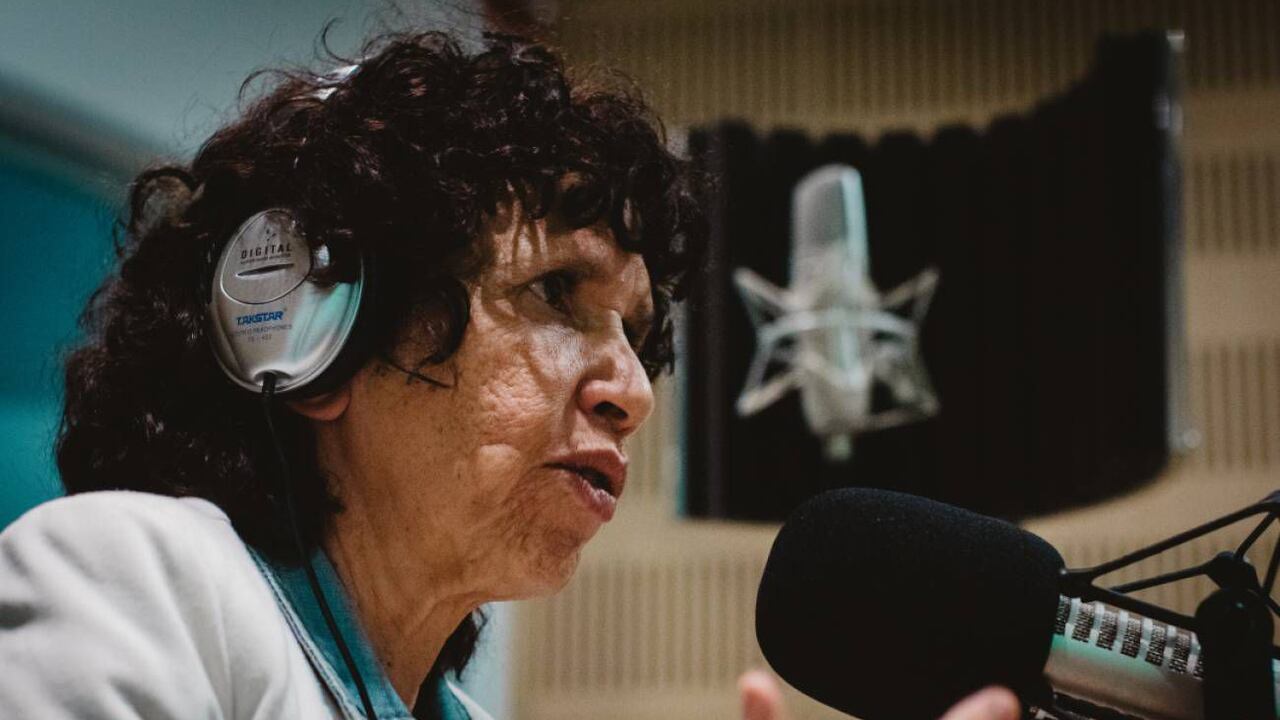 La Nena Arrázola, periodista.