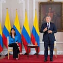urante la ceremonia también se reconoció el esfuerzo y el compromiso de docentes, rectores, familias y de toda la comunidad académica.
