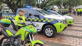 Entrega de carros y motos a la Policia Nacional dentro del plan de seguridad