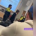 Un estudiante fue capturado por la policía del campus de su universidad tras no portar el certificado de vacunación y el tapabocas.