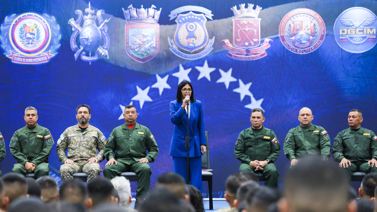 Delcy Rodríguez protagoniza un acto militar en Venezuela