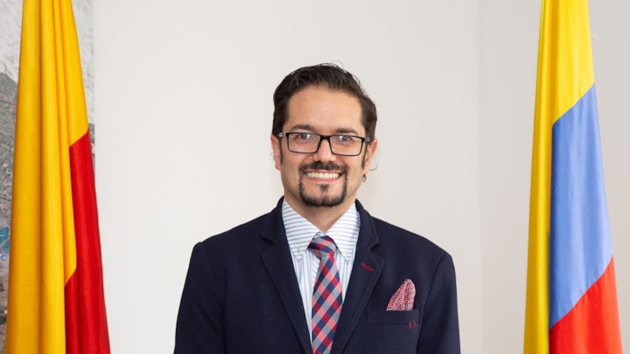 Carlos Reverón será el nuevo secretario de Educación.