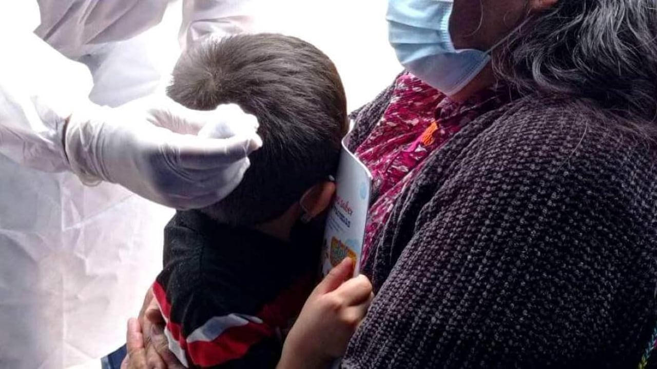 Jornada de vacunación gratuita contra el sarampión y la rubeola hoy en Bogotá: estos son los puntos de atención