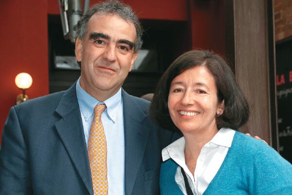 Fidel Cano y María Teresa Ronderos.