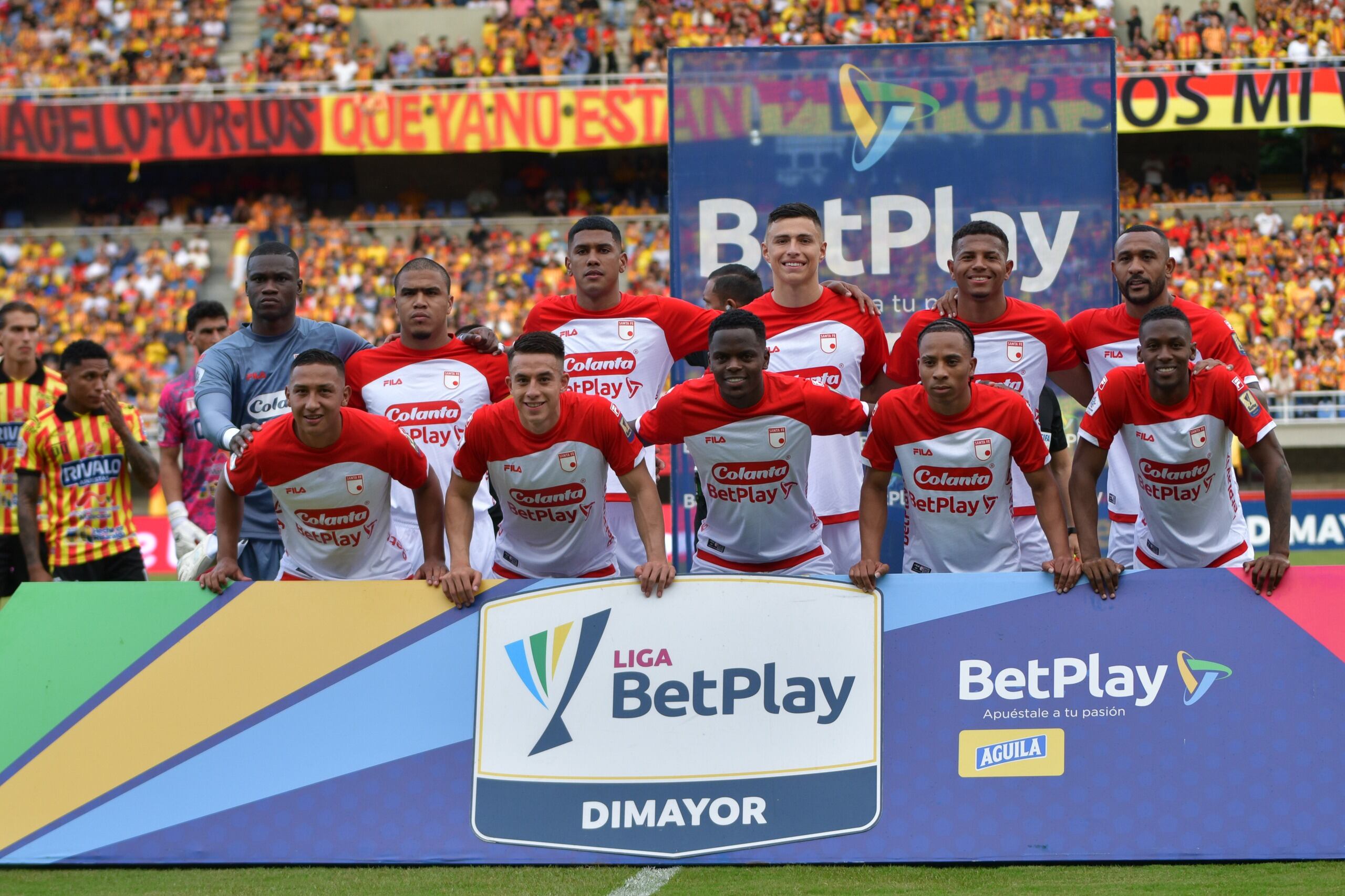 Santa Fe estrenó su título visitando al Deportivo Pereira.