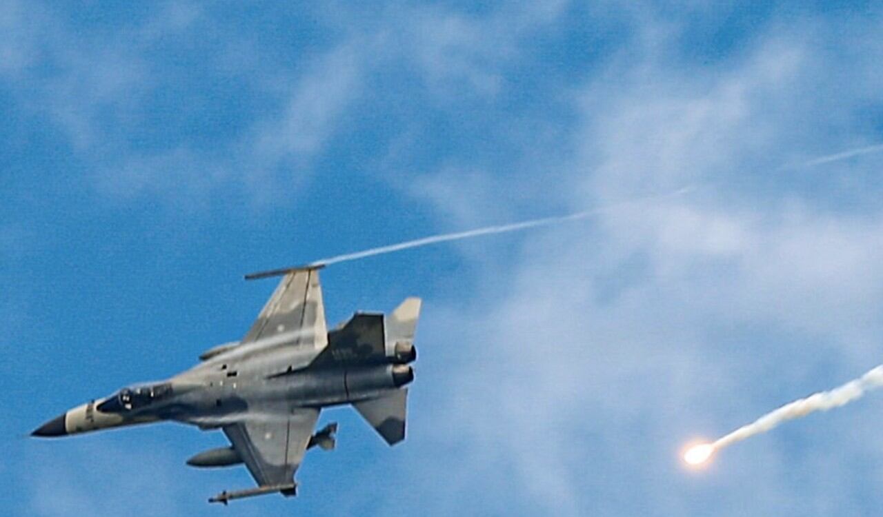 Un jet de combate de Taiwán en acción
