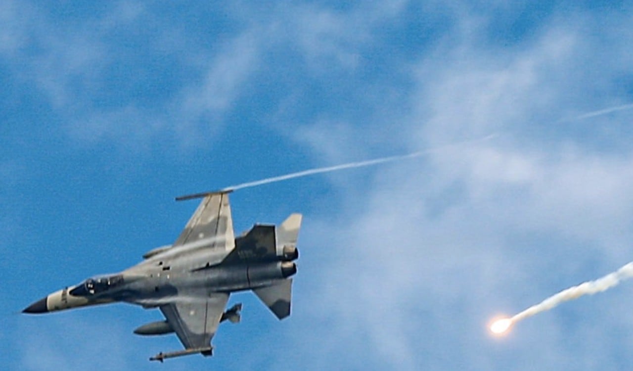 Un jet de combate de Taiwán en acción
