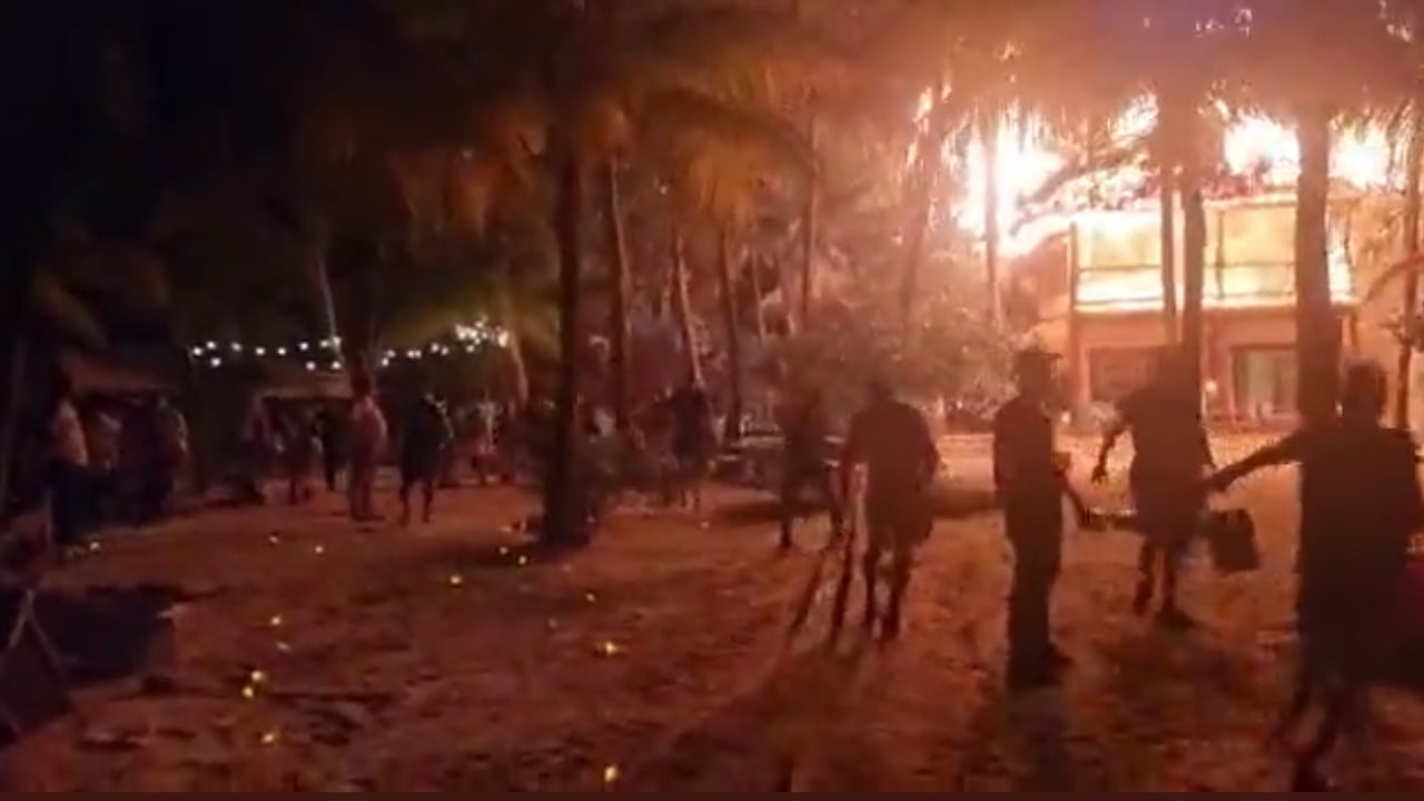 El hecho se presentó en la isla de Holbox, que afectó los hoteles Tortugas y Mawimbi y que se agravó debido a que el lugar no cuenta con los elementos suficientes de socorro y atención de este tipo de emergencias.