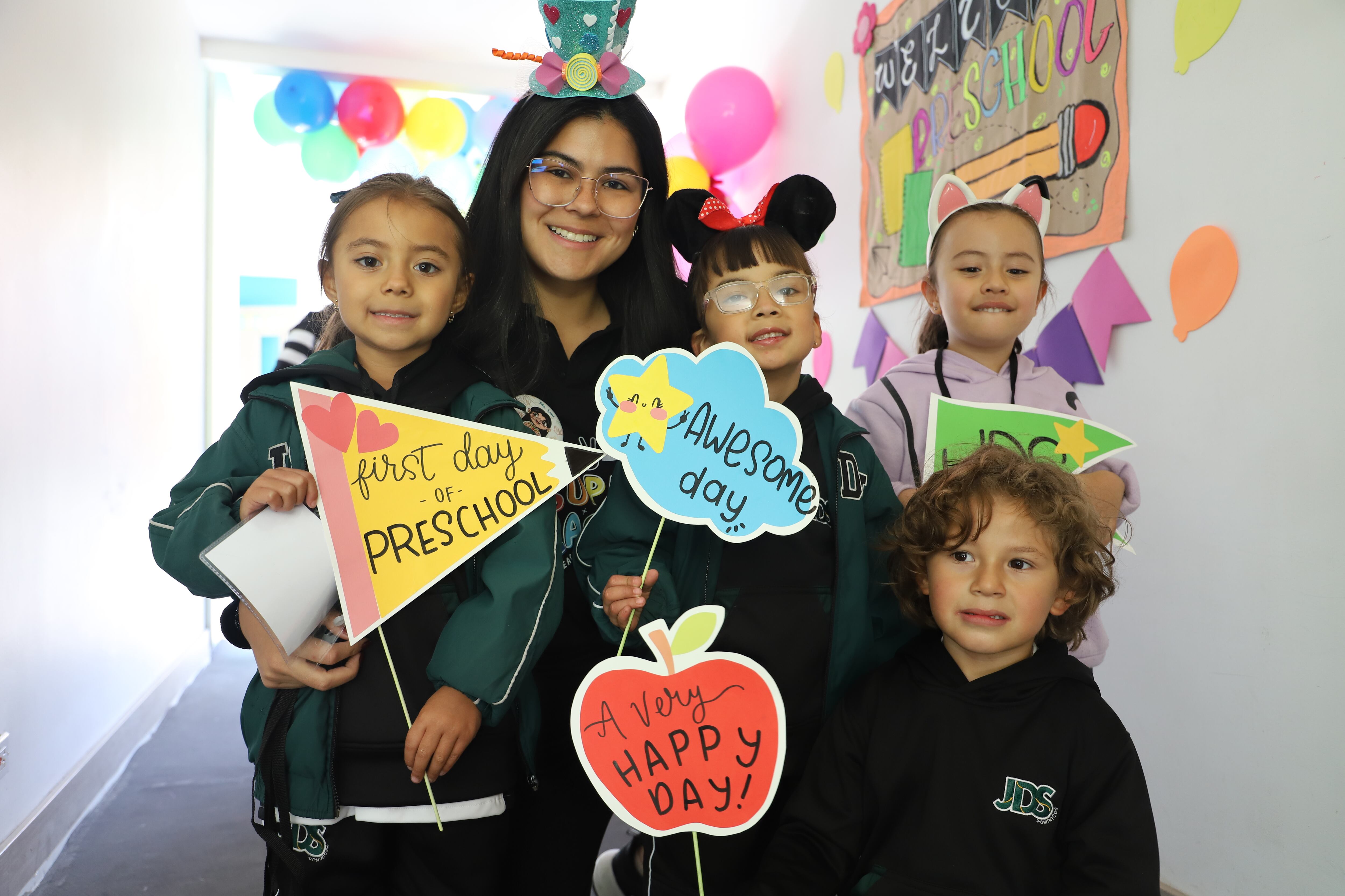 El colegio acoge a estudiantes de familias de otras confesiones cristianas o religiosas porque su misión es educar con calidad integral.