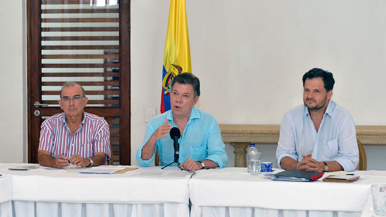 Santos se reunió en Cartagena, junto con el equipo negociador, con expertos y asesores internacionales del proceso de paz.