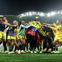 MELBOURNE, AUSTRALIA - 8 DE AGOSTO: Colombia celebra la victoria del equipo por 1-0 y avanza a los cuartos de final al participar en una revelación de género luego del partido de octavos de final de la Copa Mundial Femenina de la FIFA Australia y Nueva Zelanda 2023 entre Colombia y Jamaica en Melbourne Estadio rectangular el 08 de agosto de 2023 en Melbourne / Naarm, Australia. (Foto de Alex Grimm - FIFA/FIFA vía Getty Images)