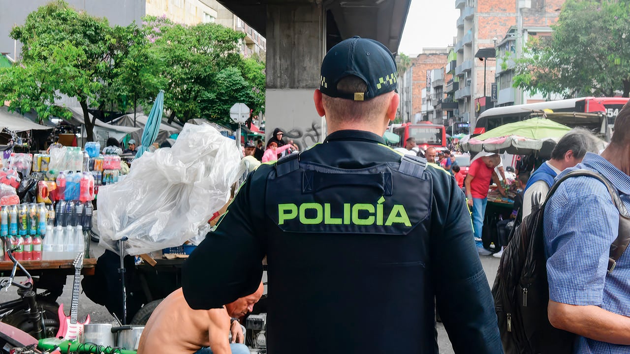 Operaciones de alto impacto cuentan con el respaldo del Comando Sur de Estados Unidos, el FBI y la DEA, enfocándose en redes transnacionales de narcotráfico.