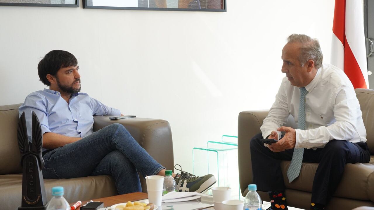 El ministro reveló el costo de los contratos que se realizaran de ahora en adelante para el dragado en la zona del puerto de Barranquilla.