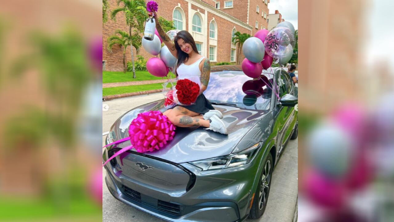 Fotos | Novia de Yeferson Cossio compró un lujoso carro y único en Colombia