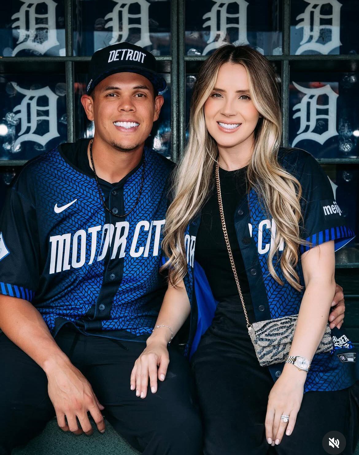 Giovanny Urshela con su esposa, Danna Delgado