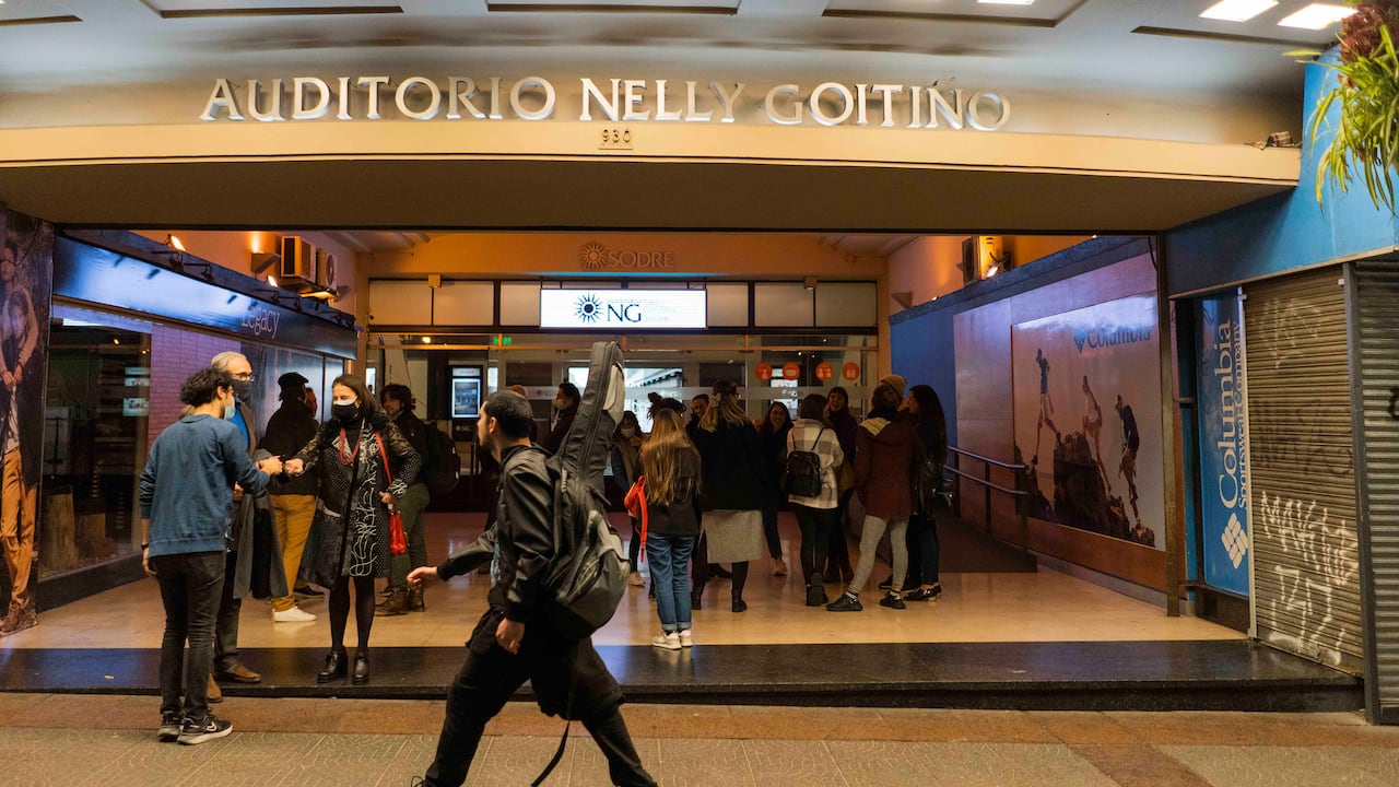 El Gobierno uruguayo ha cambiado recientemente a siete el número de días de aislamiento para aquellas personas que hayan recibido la dosis de refuerzo.