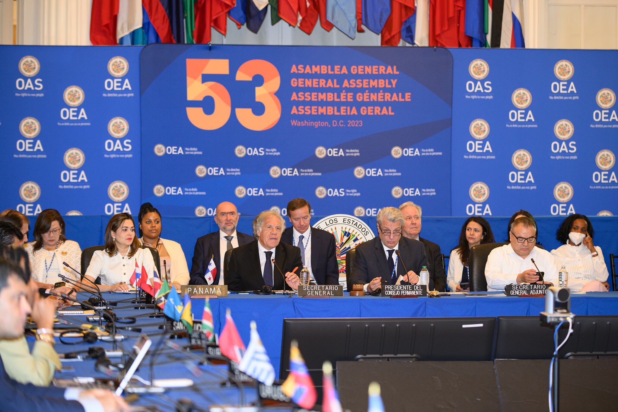 Diálogo de los Observadores Permanentes con los Jefes de Delegación, el Secretario General y el Secretario General Adjunto