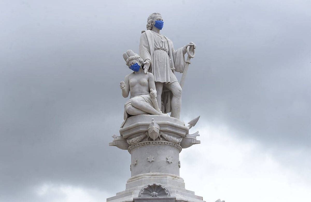 El alcalde Dau declaró tener “el alma arrugada por los muertos, los contagiados, el hecho de que todos están en sus casas y no hay ingresos. Este es el momento de los cartageneros de ponernos fuertes, tener el tesón para seguir adelante. El próximo año el cumpleaños será mucho mejor”. Foto: Cortesía Alcaldía de Cartagena