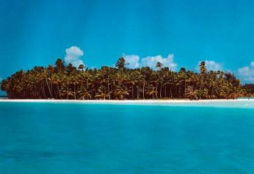 Motu Tane, es la más lujosa y exclusiva isla privada de Bora Bora ubicada en la polinesia francesa. El alojamiento se compone de una casa principal con dos enormes dormitorios y salas de estar. También hay una casa de huéspedes de dos dormitorios, así como nueve bungalows de estilo africano separados en la isla asegurando que todos los huéspedes tienen la privacidad, incluso el uno del otro. 