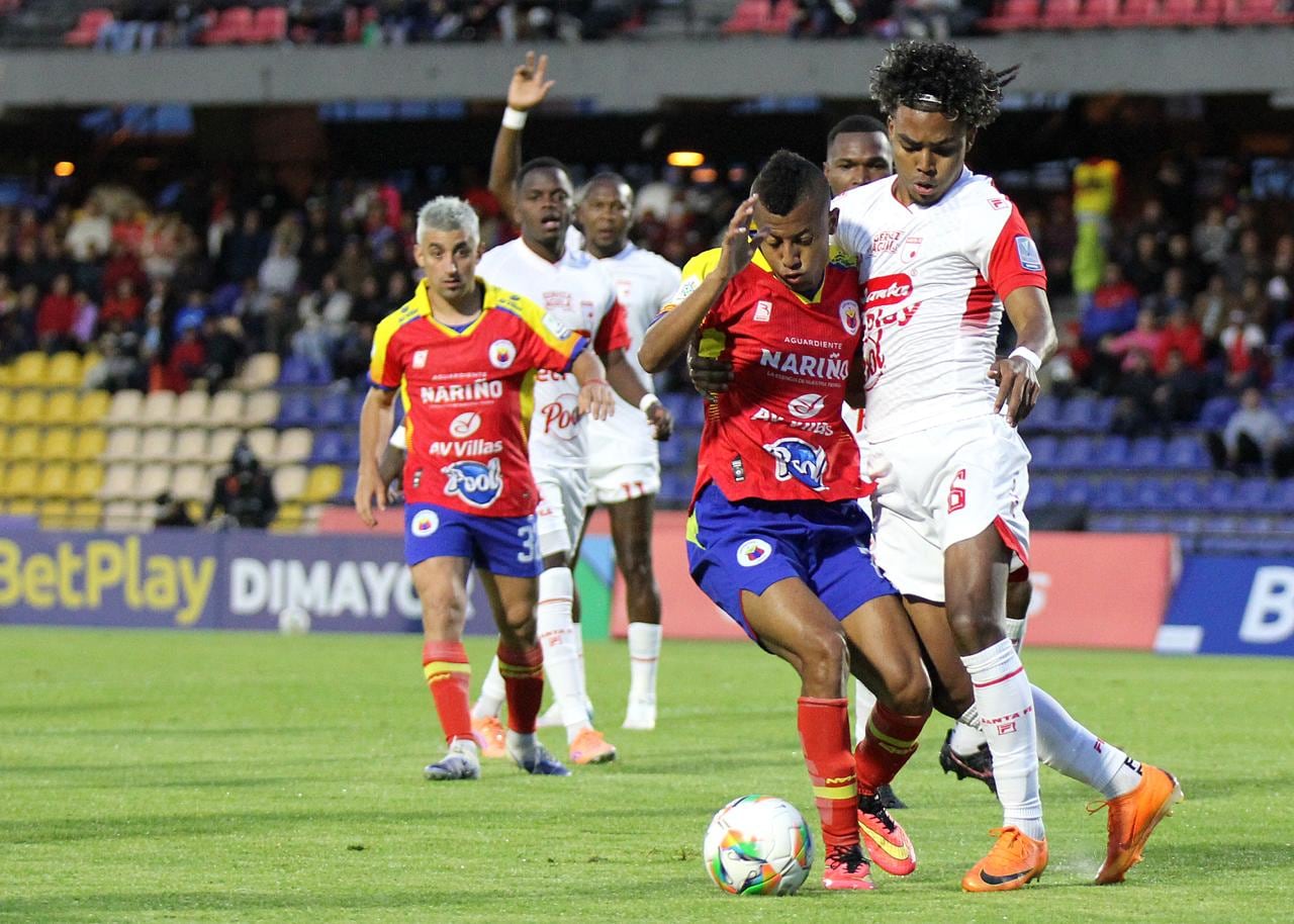 Santa Fe sorprendió al Pasto de visitante y le ganó por 2-1.