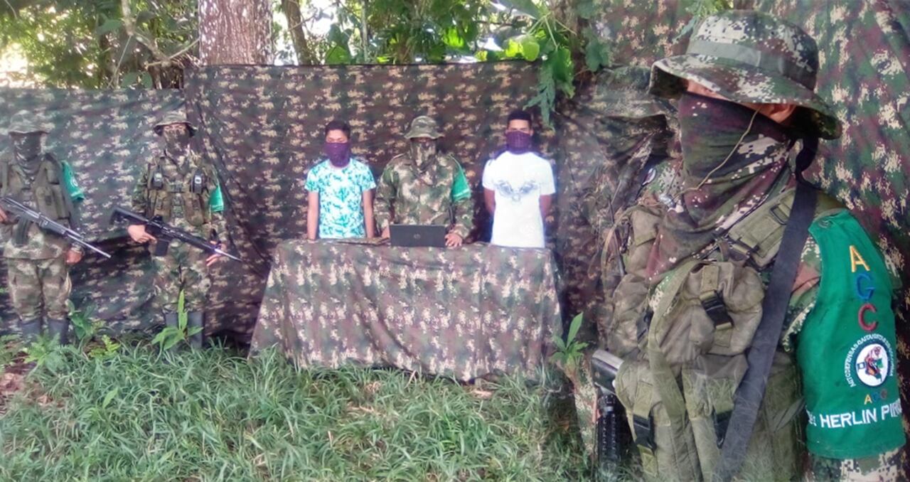 Autodefensas entregaron a dos menores de edad, pertenecientes a disidencias de las FARC en el sur de Bolívar